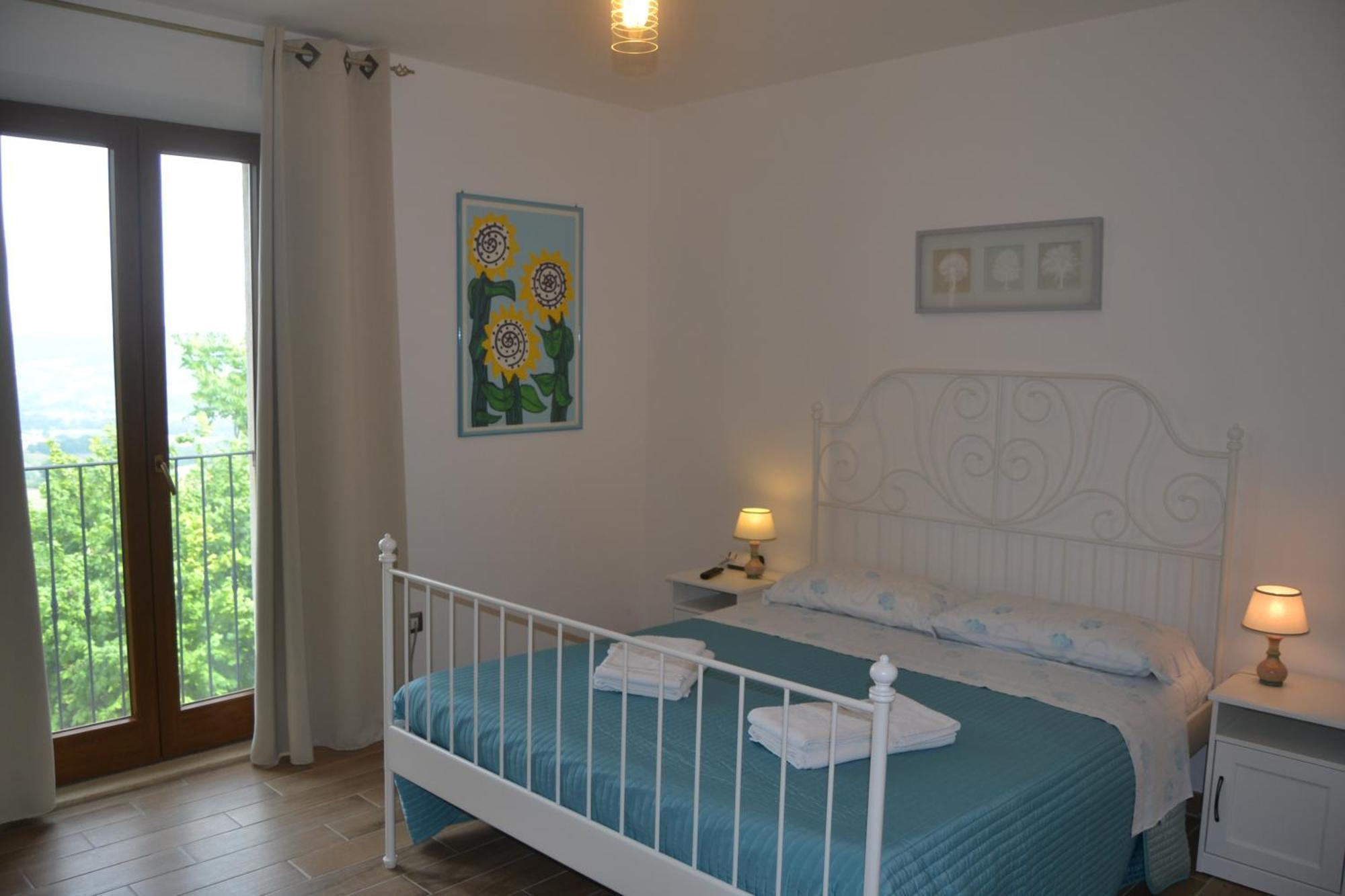 Monterubbiano Il Piccolo Carro Apartments חדר תמונה